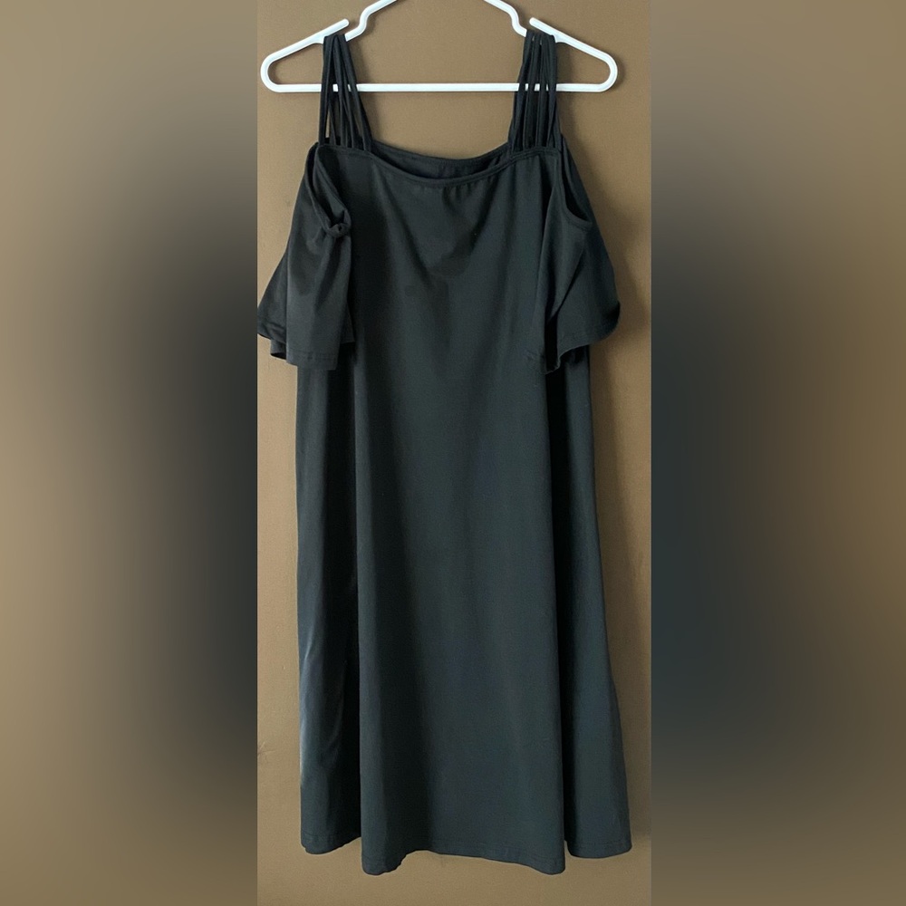 Black Cold-Shoulder Women's Dress